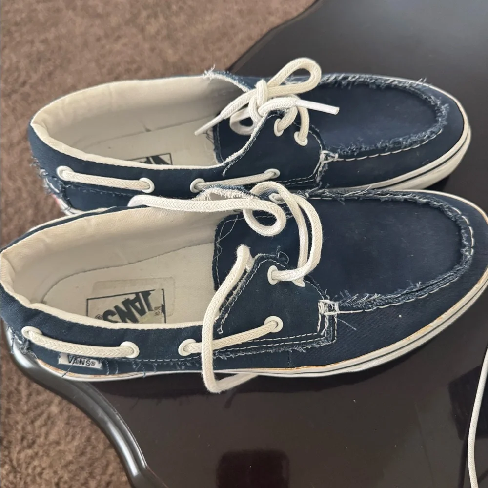 Vans Dark Blue Canvas Sneakers with White Details - Picture 4 of 6